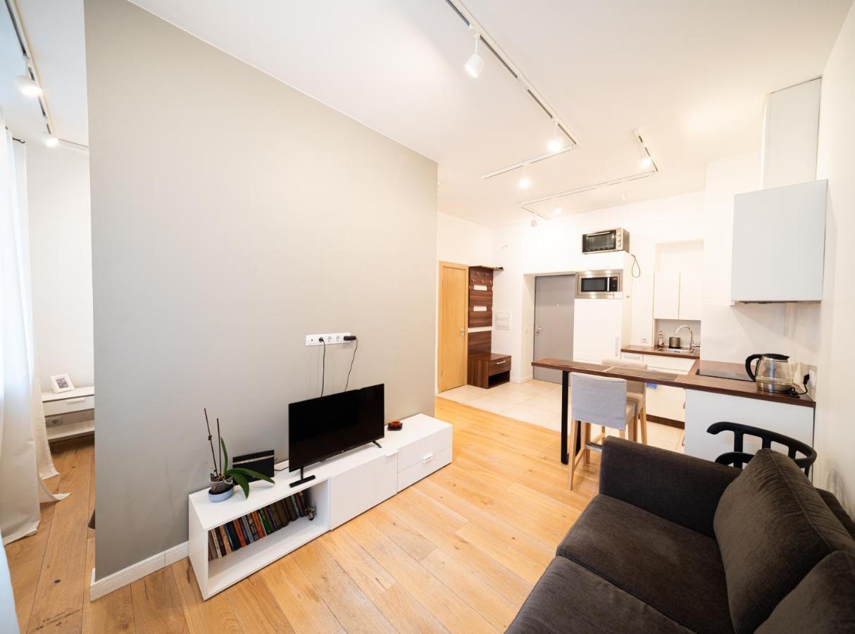 Trendy Top-Floor Stay In Heart Of Riga, Near Bars & Culture Ngoại thất bức ảnh